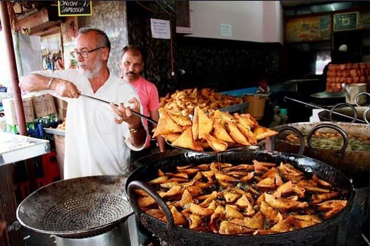 Read more about the article Inspiring story of Samosa vendor in Delhi